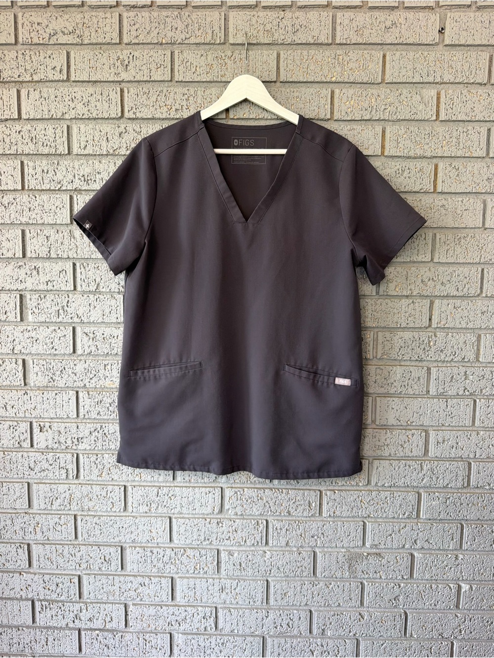 Figs Casma Scrub Top Charcoal Grey Size Medium - Picture 3 of 6
